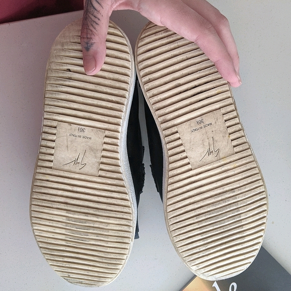 Giuseppe Zanotti gold chain loafer - Picture 3 of 3